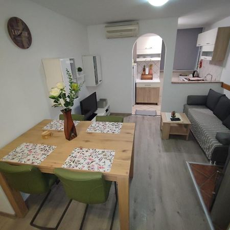 Apartment Matea Senj  Buitenkant foto