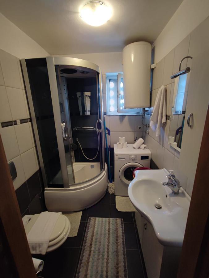Apartment Matea Senj  Buitenkant foto